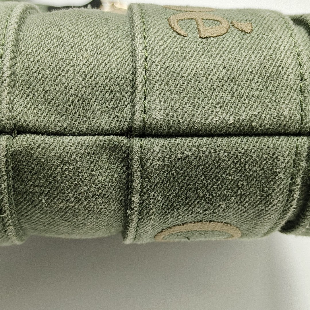 Woody Small Canvas Green