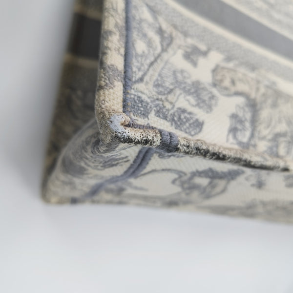 Book Tote Medium Fabric Gray