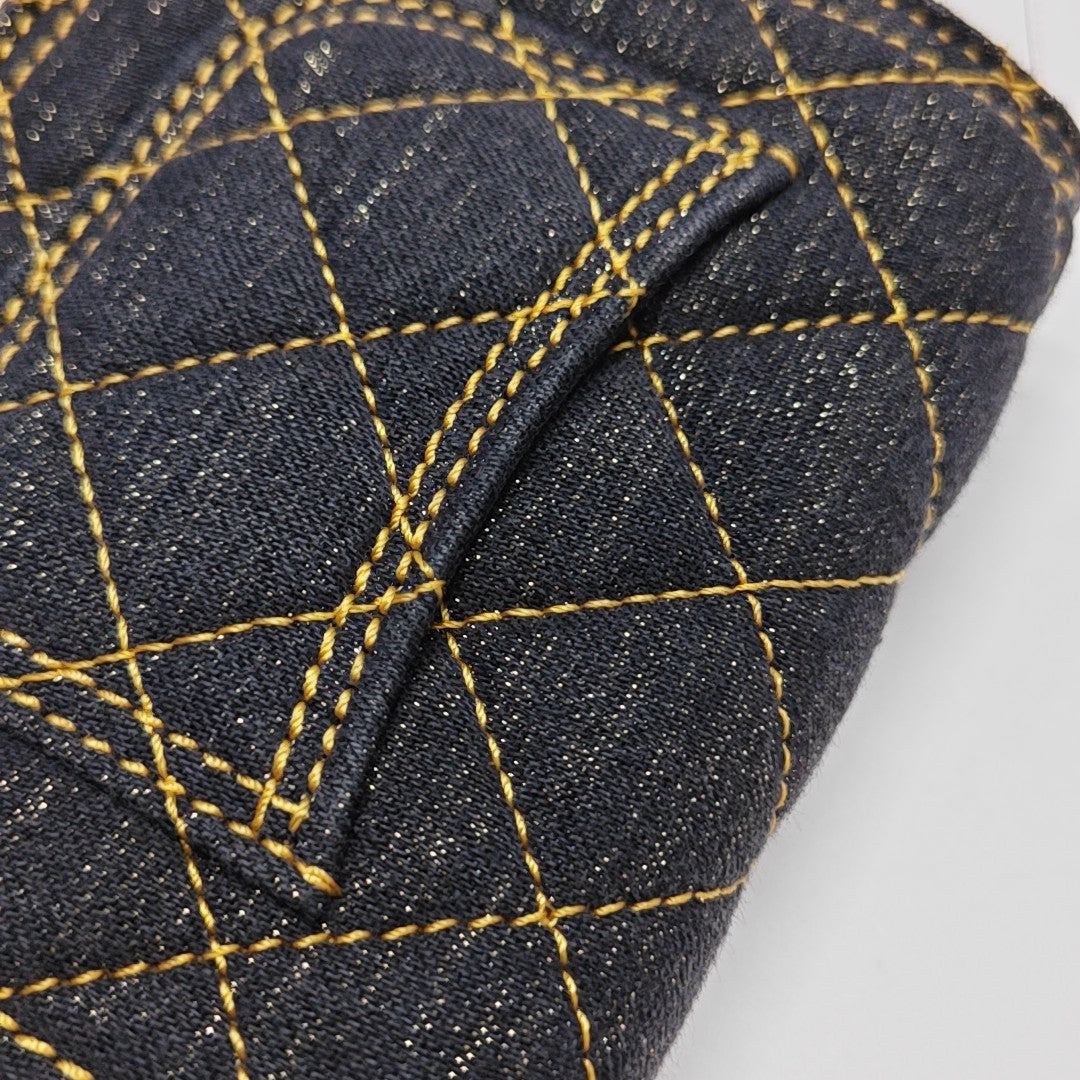Authenticated pre-owned  CLASSIC FLAP Quilted Denim Black - Shoulder Bag at Looply