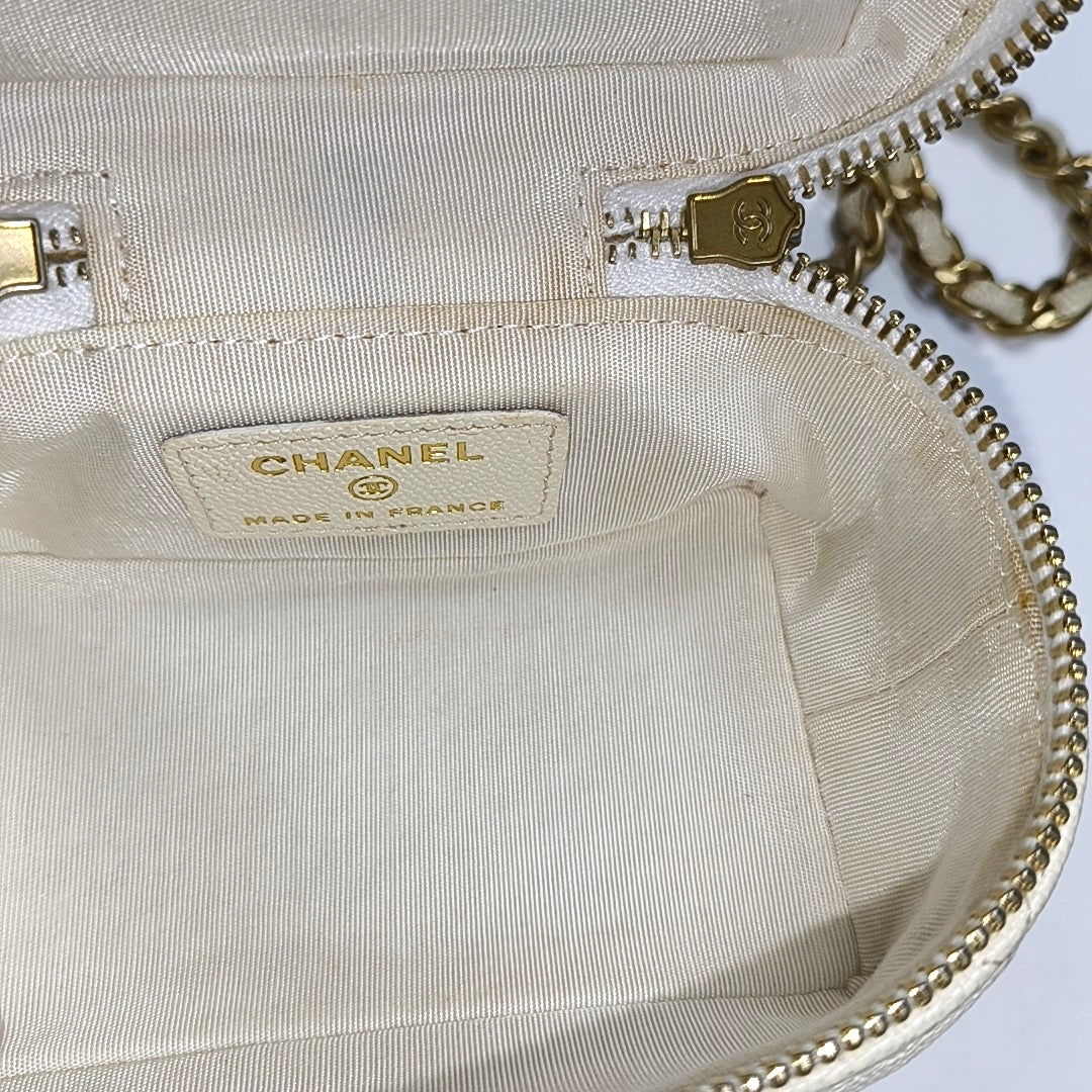 Quilted Grained Calfskin White