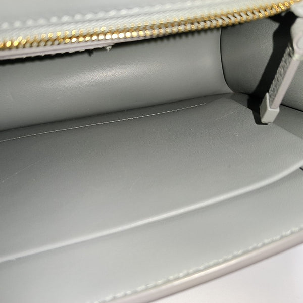 30 Montaigne Medium Calfskin Gray