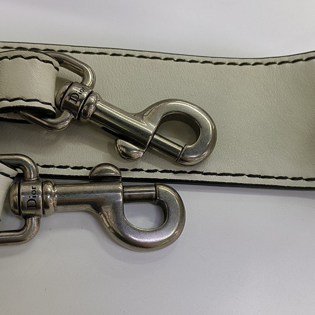 J'adior Calfskin White