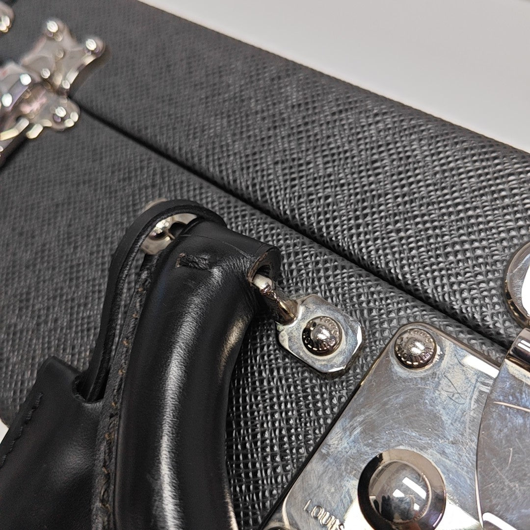 PRÉSIDENT Calfskin Black