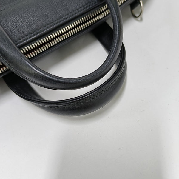 Triangle Small Calfskin Black