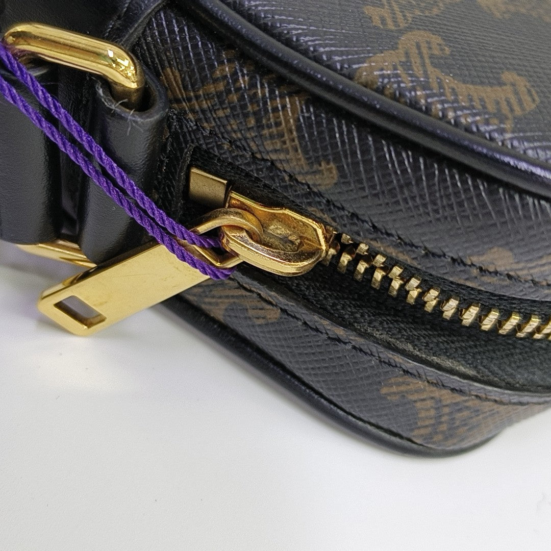 TRIOMPHE Medium Coated Canvas Black