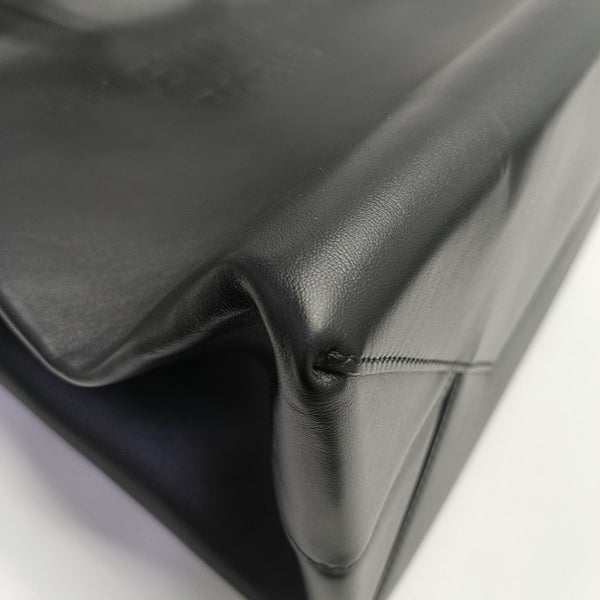DUTY FREE North-South Calfskin Black