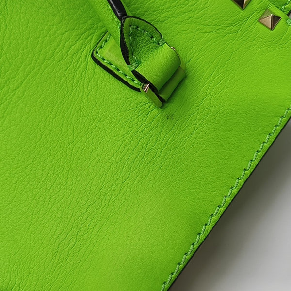 Rockstud Small Calfskin Green