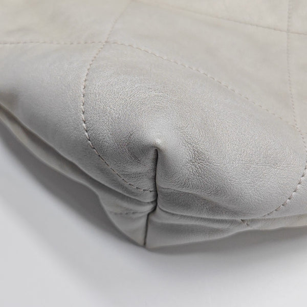 CHANEL 22 Medium Quilted Calfskin White