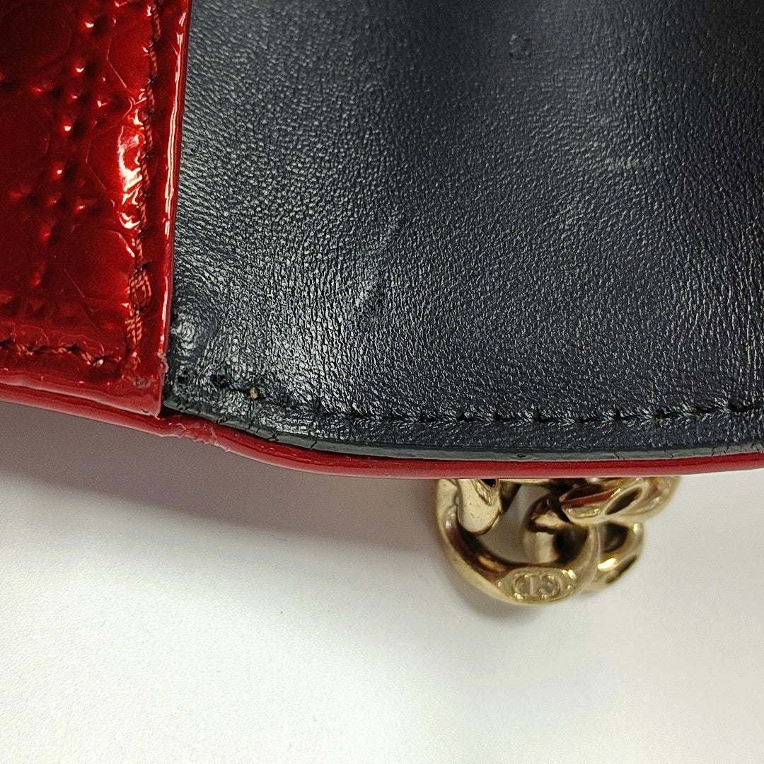 Authenticated pre-owned  Diorama Quilted Calfskin Red - Crossbody Bag at Looply