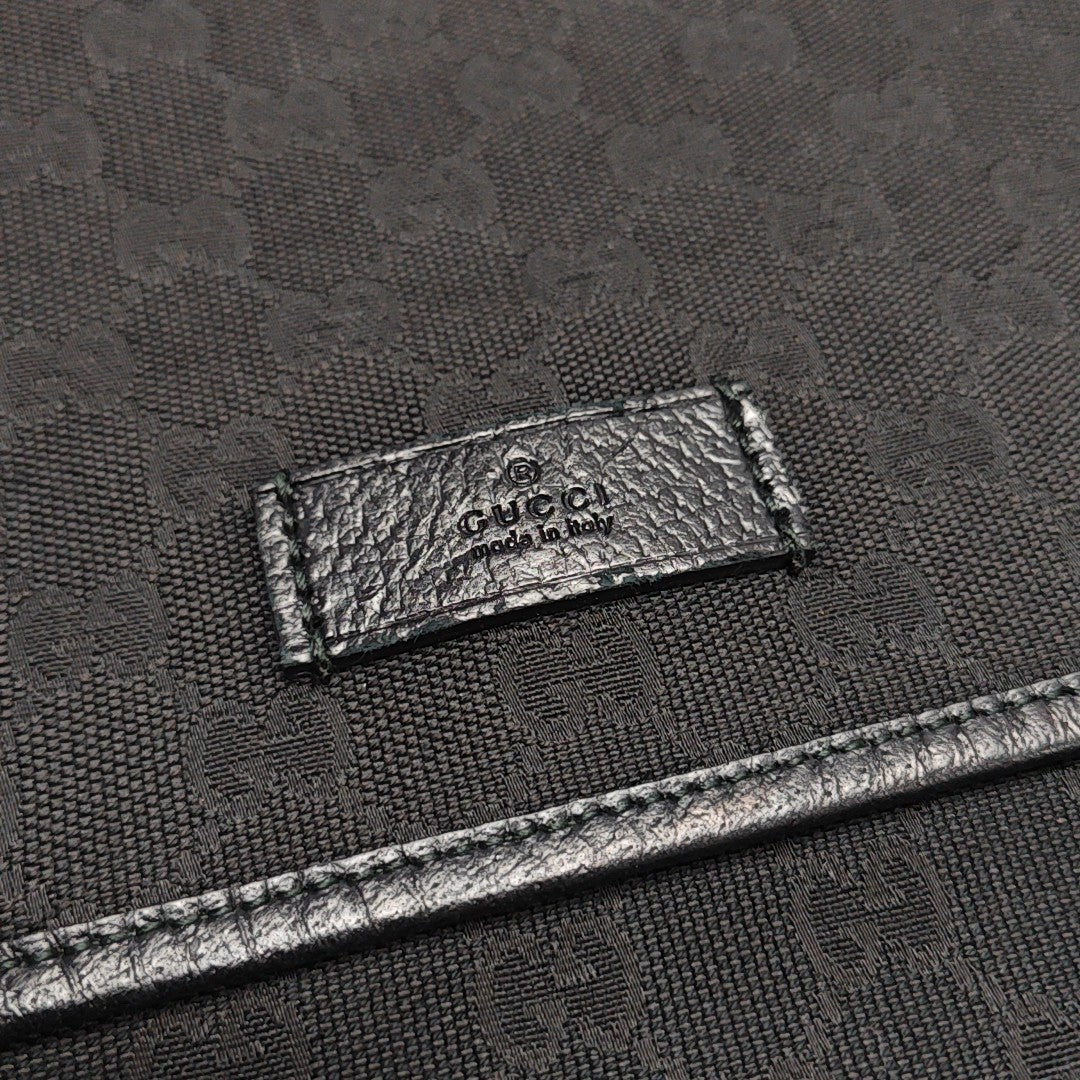 Monogram Canvas Black