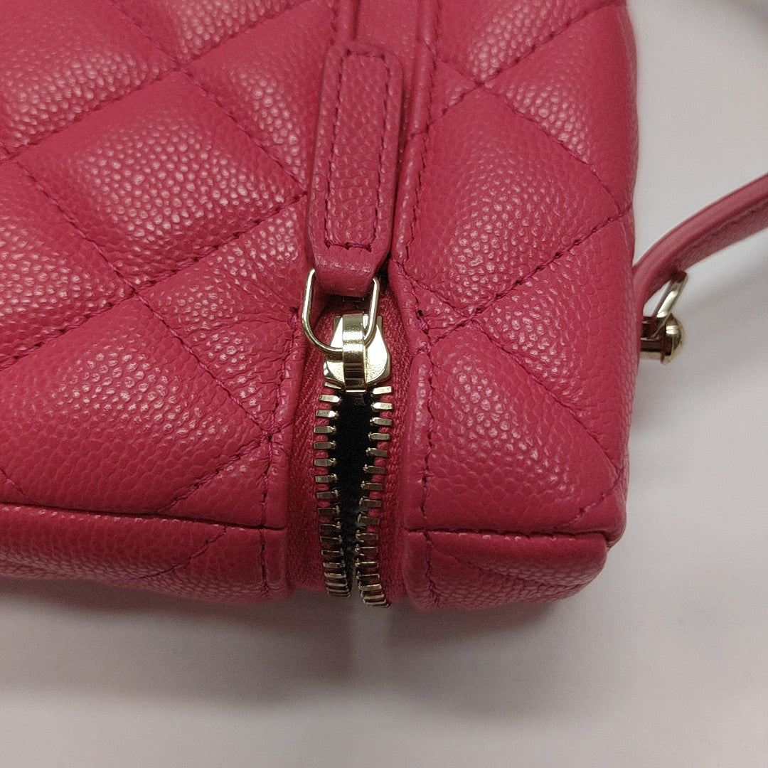 VANITY CASE Quilted Grained Calfskin Red