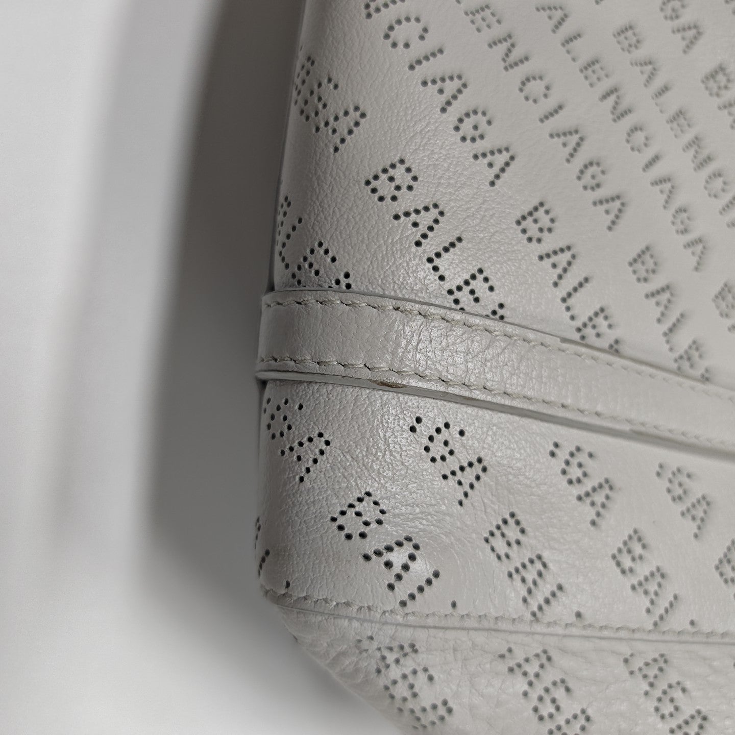 Everyday Extra Small Calfskin White