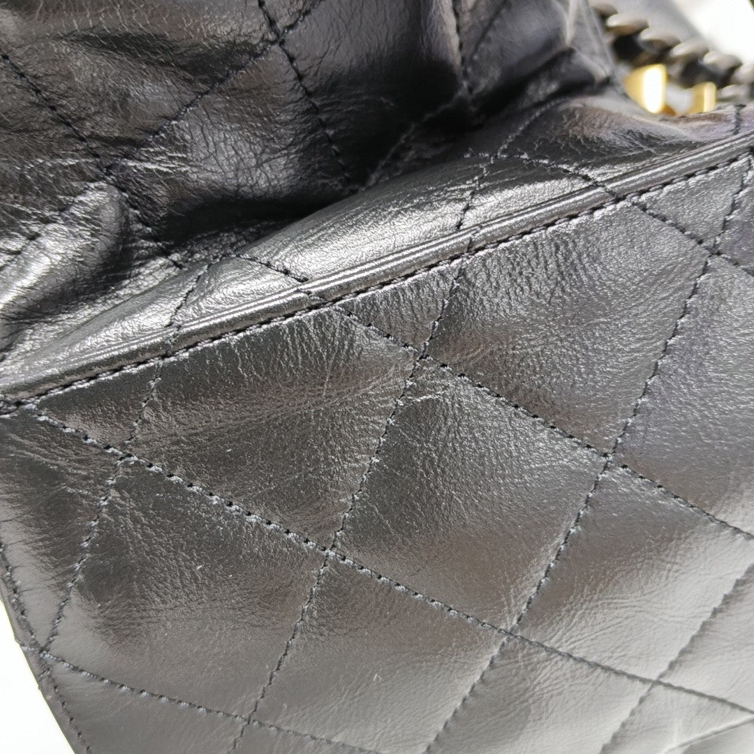 CHANEL 25 Medium Quilted Calfskin Black
