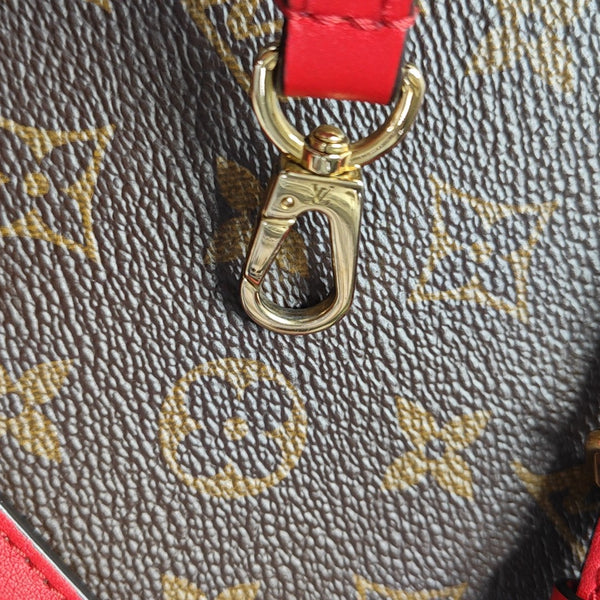 Locky BB Lona Monogram Revestida Roja