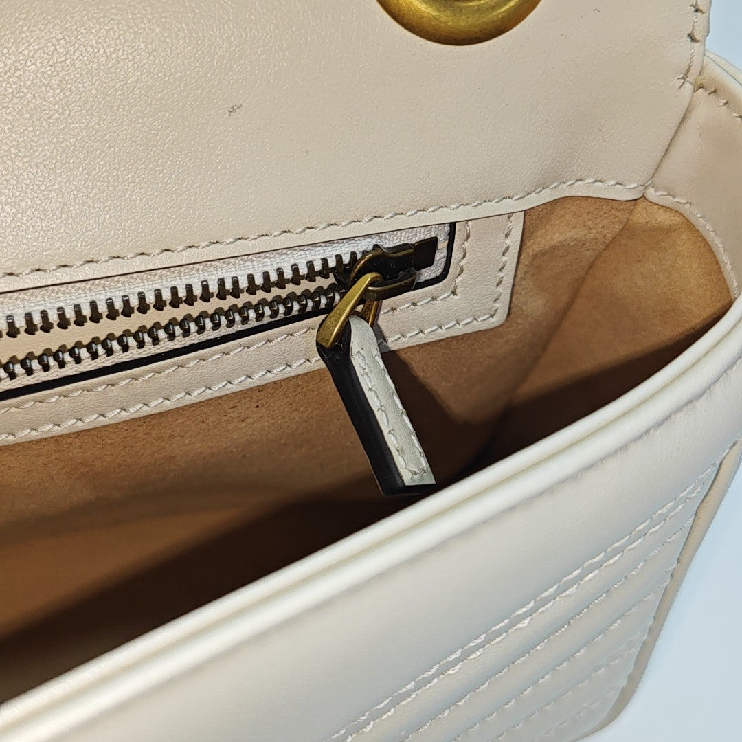 GG Marmont Medium Quilted Calfskin White