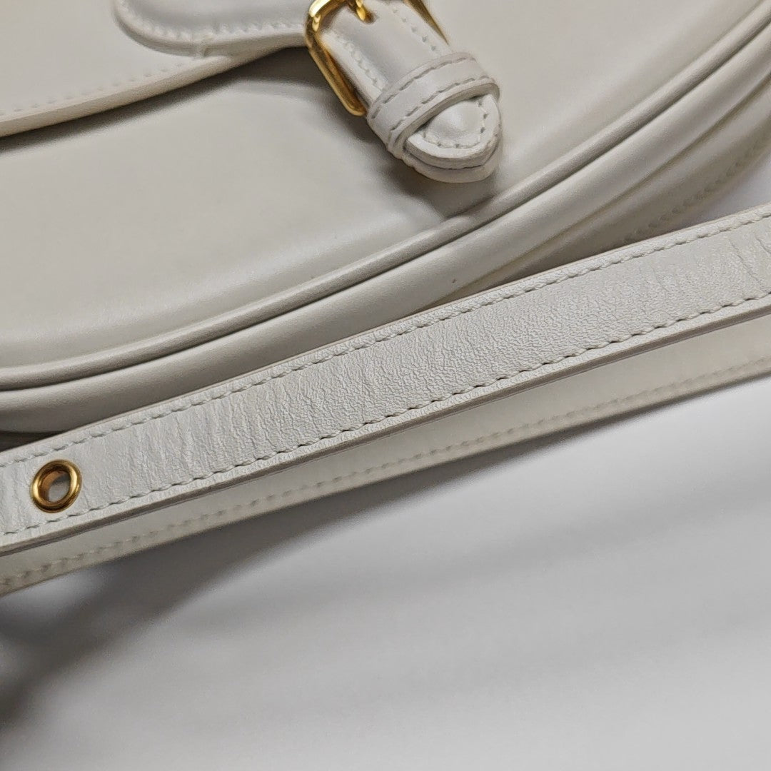 Bobby Medium Calfskin White