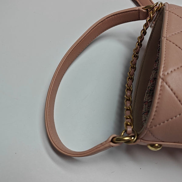 Quilted Calfskin Bucket Bag Pink