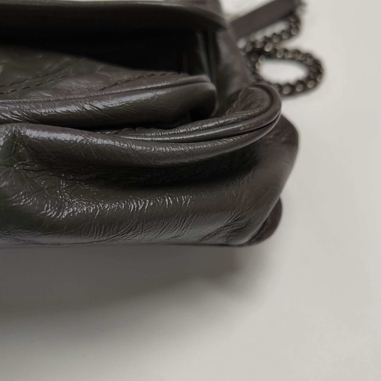 NIKI Medium Chevron Calfskin Gray