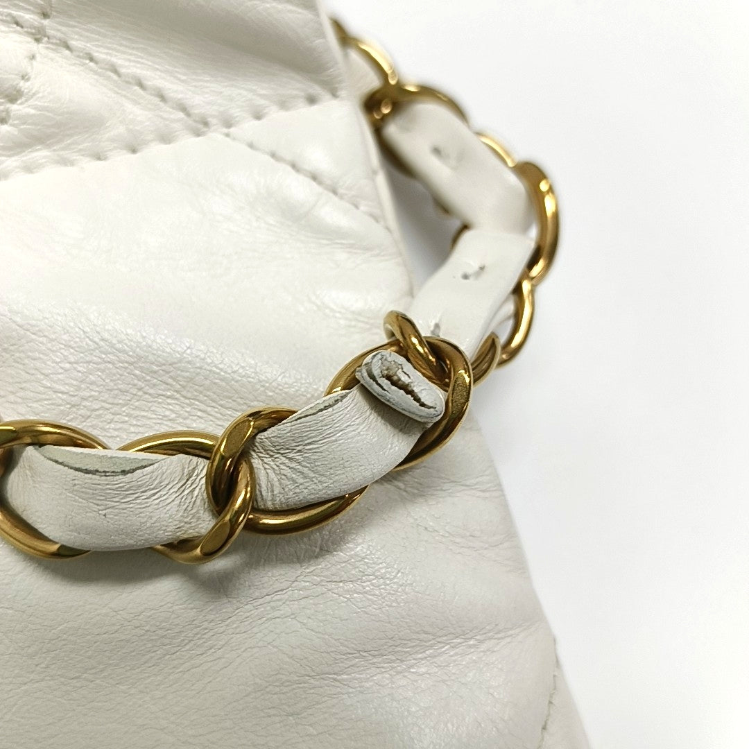 CHANEL 22 Small Quilted Calfskin White