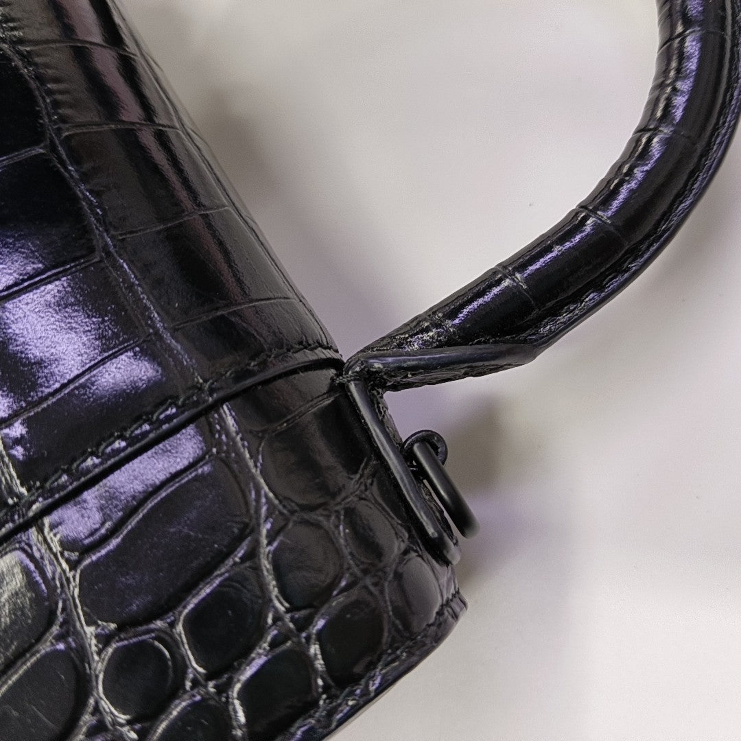 Hourglass Small Calfskin Black