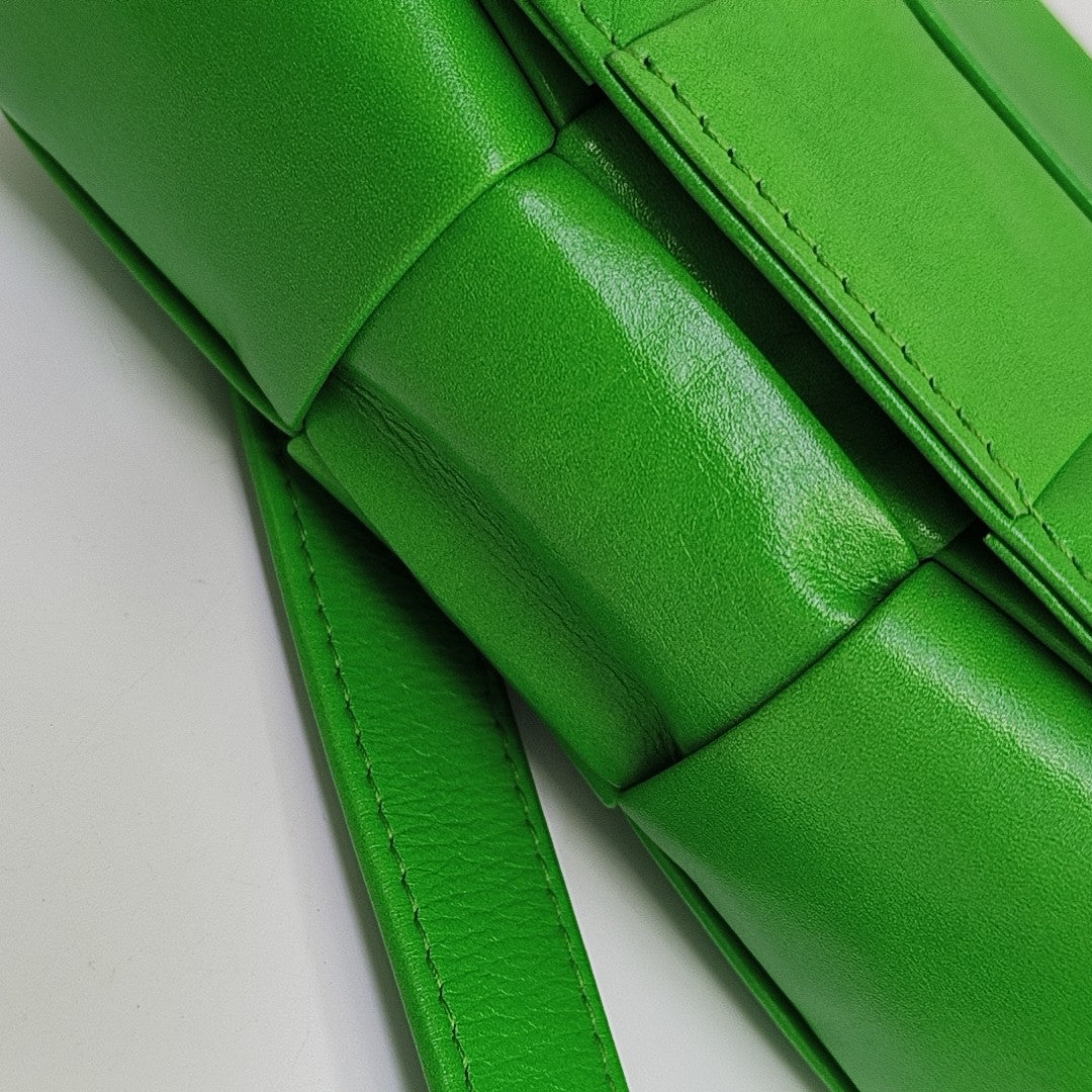 Cassette Mini Calfskin Green