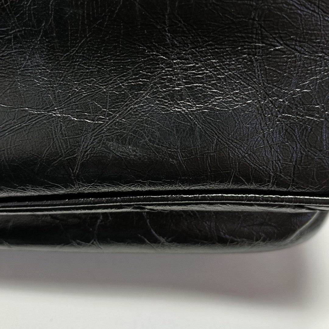 NIKI Medium Chevron Calfskin Black