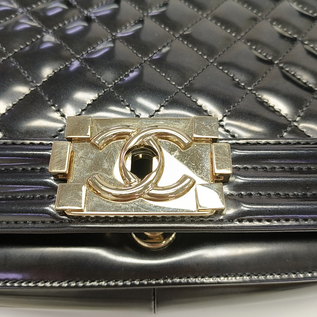 BOY CHANEL Large Quilted Patent Leather Black