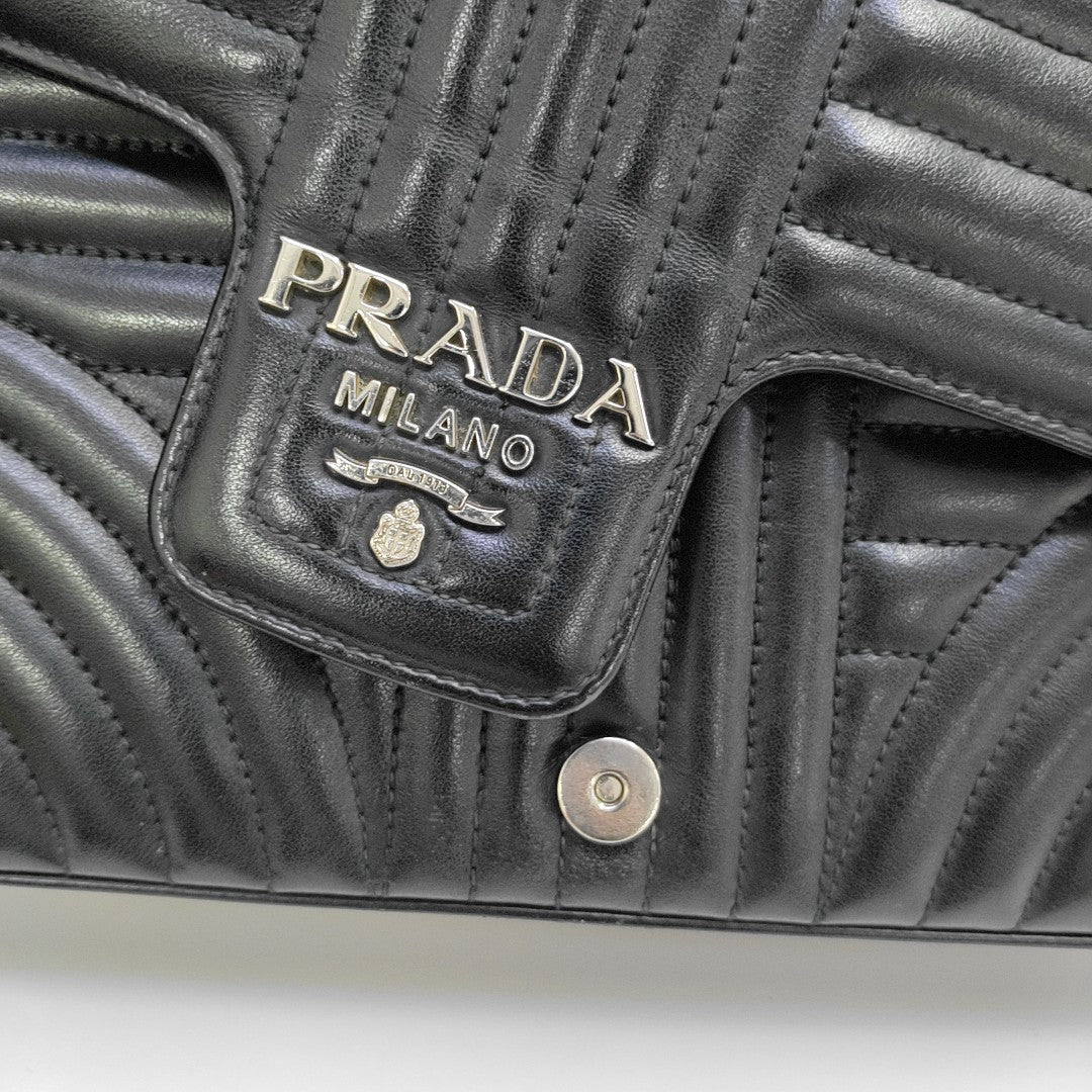 Diagramme Medium Quilted Calfskin Black