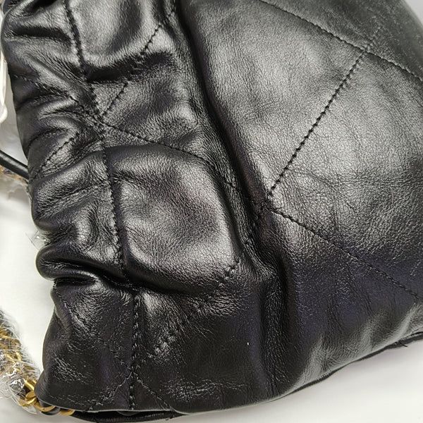 CHANEL 22 Mini Quilted Calfskin Black