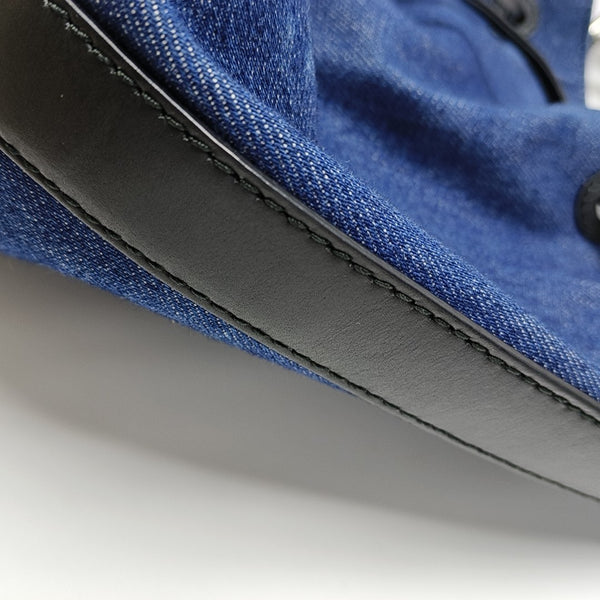 Canvas Blue