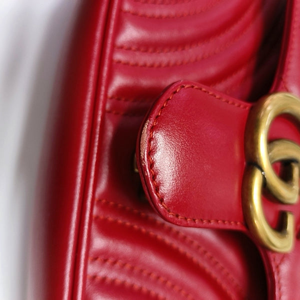 Authenticated pre-owned  GG Marmont Small Quilted Calfskin Red - Crossbody Bag at Looply