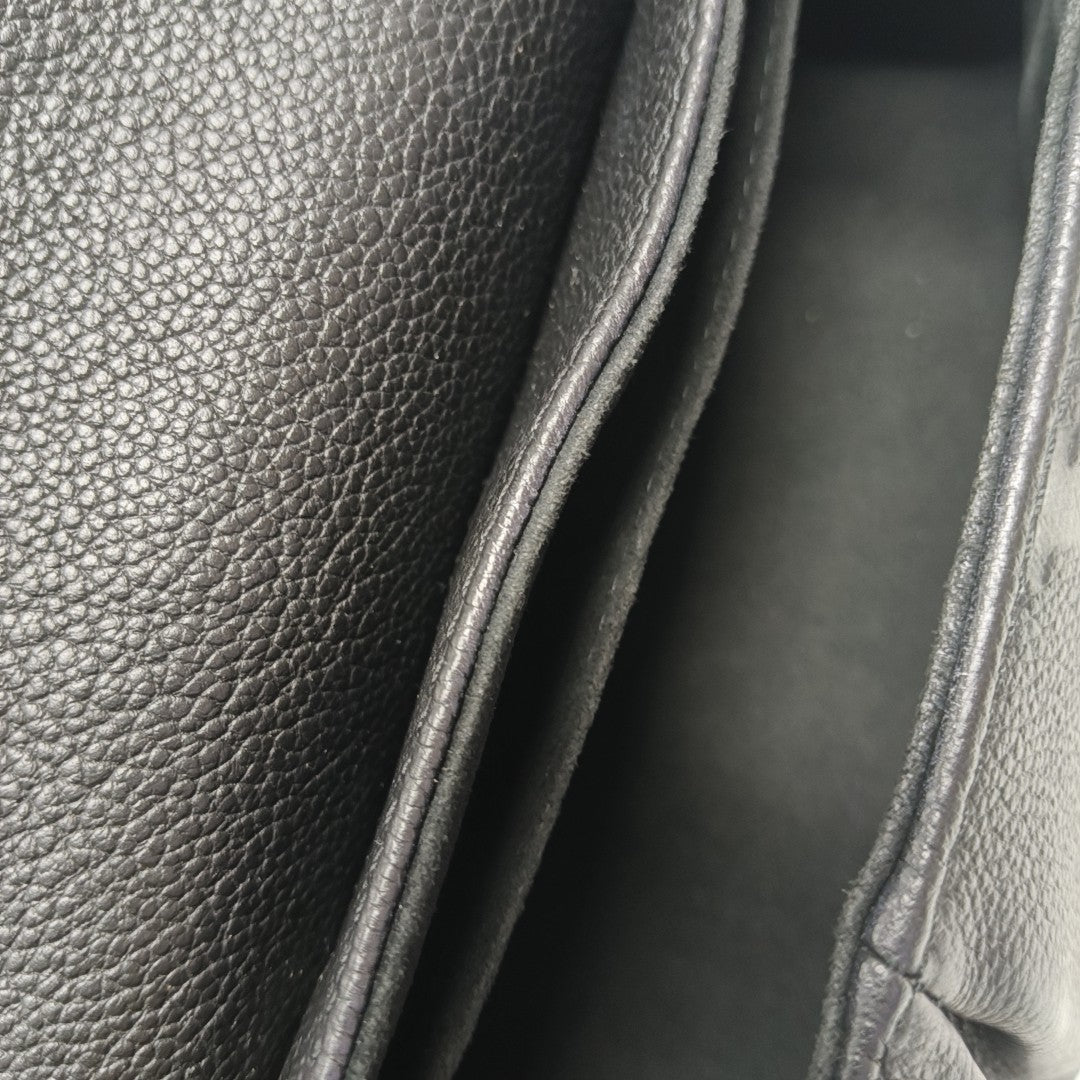 FAVORITE PM Calfskin Black