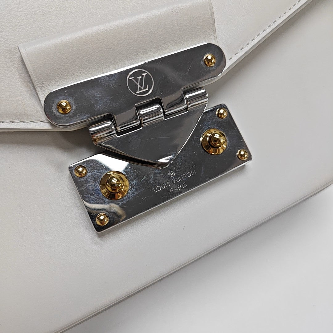 SWING Calfskin White