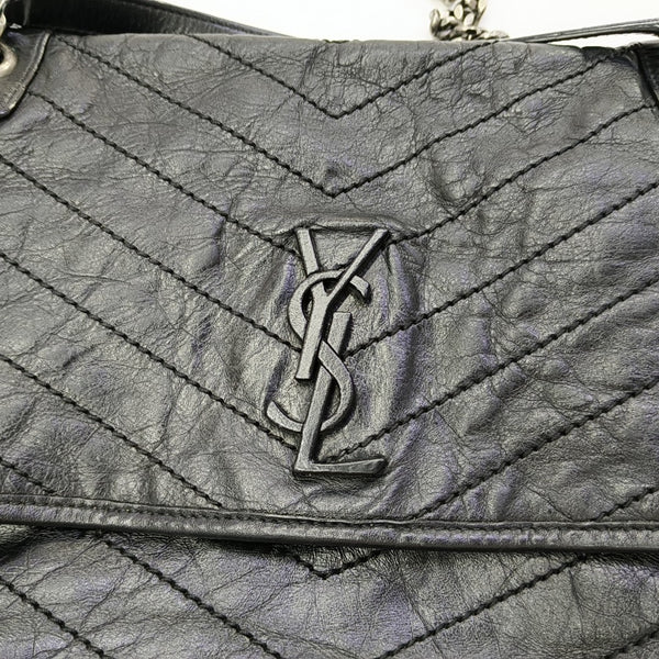 NIKI Large Chevron Calfskin Black