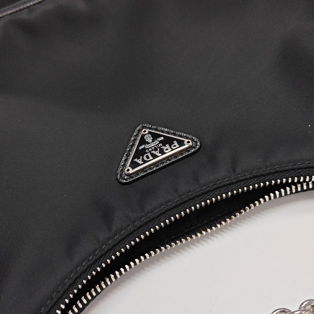 Re-Edition2005 Nylon Black