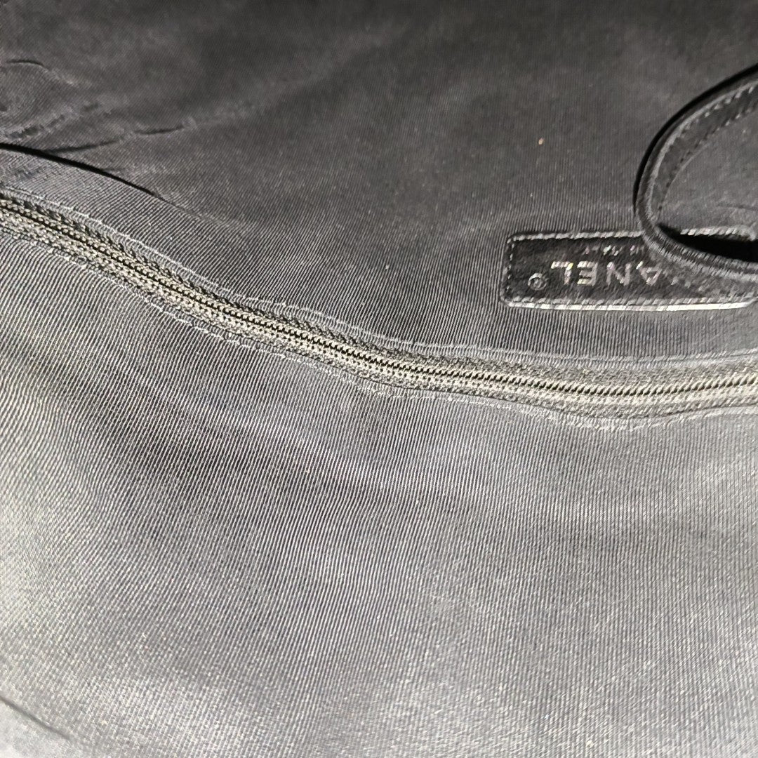 CHAIN ME Quilted Calfskin Gray