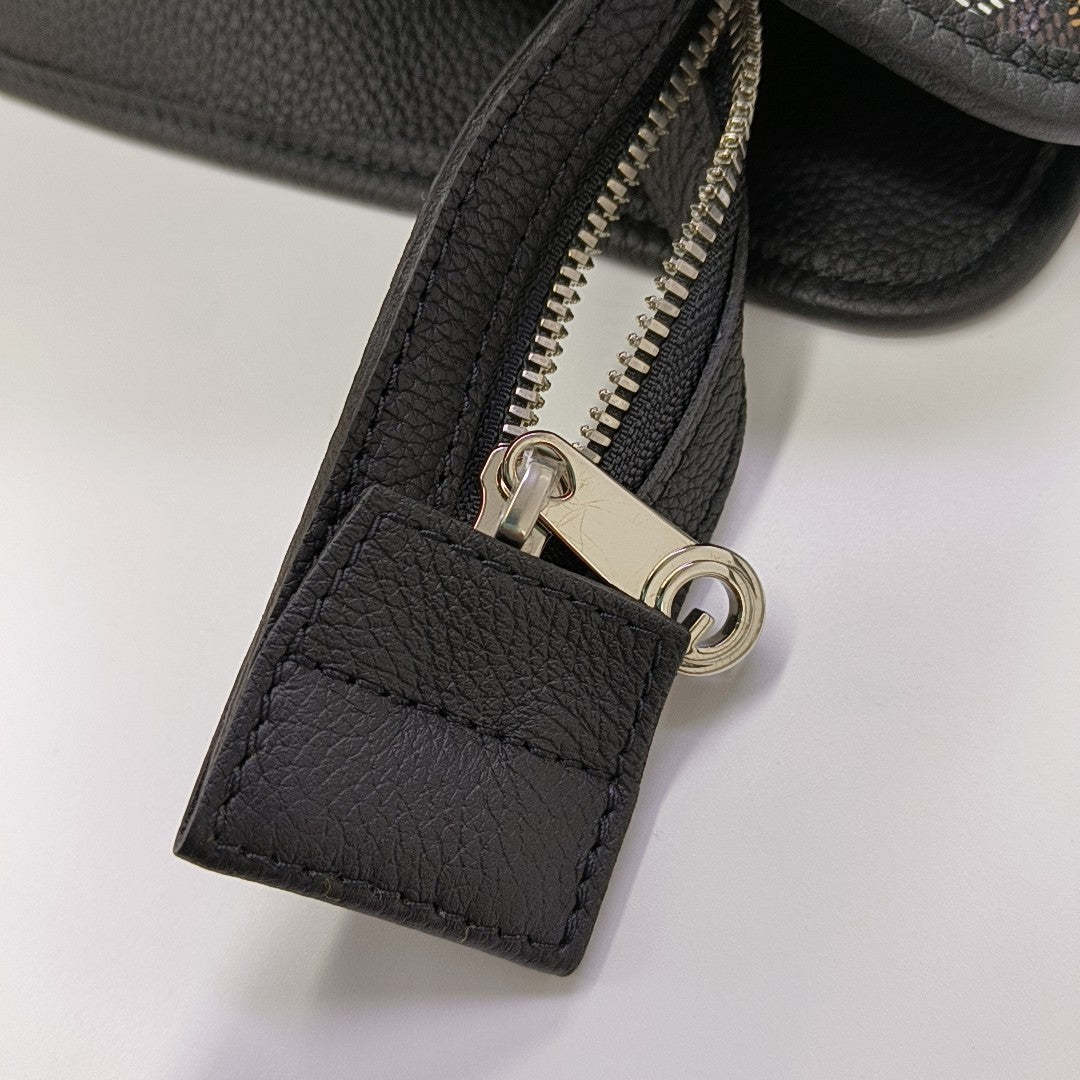 Hardy PM Coated Canvas Black