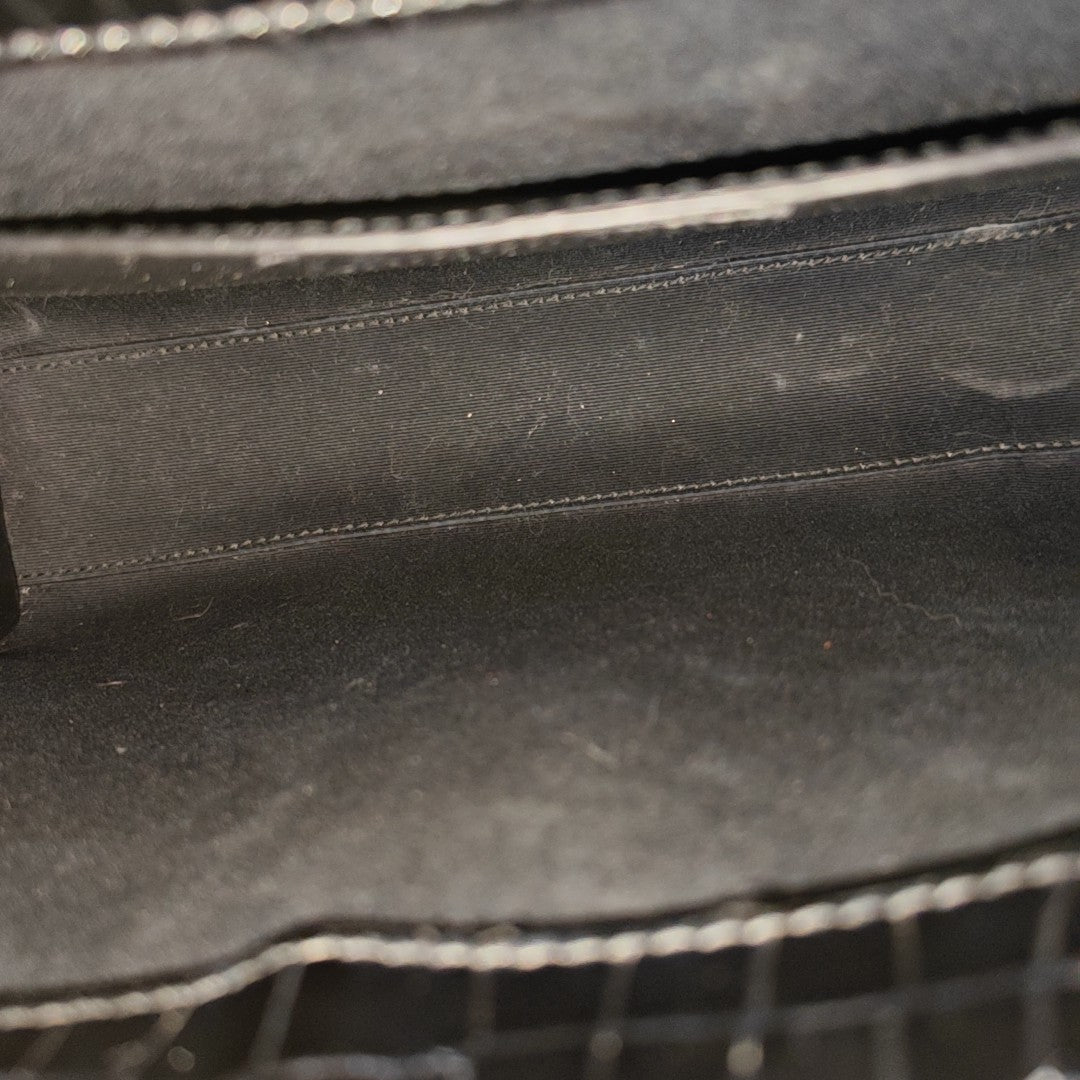 MANHATTAN Medium Calfskin Black