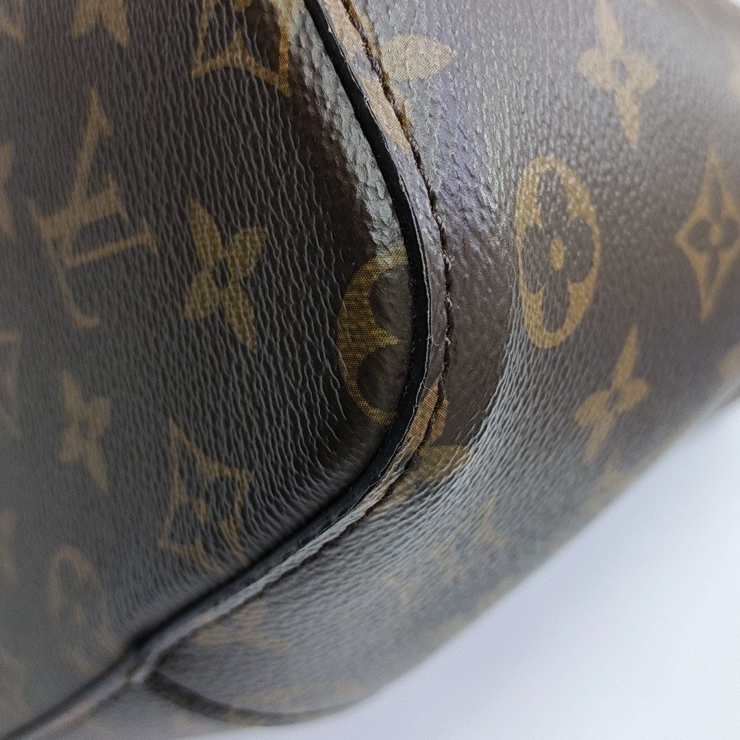 NÉONOÉ MM Monogram Coated Canvas Brown