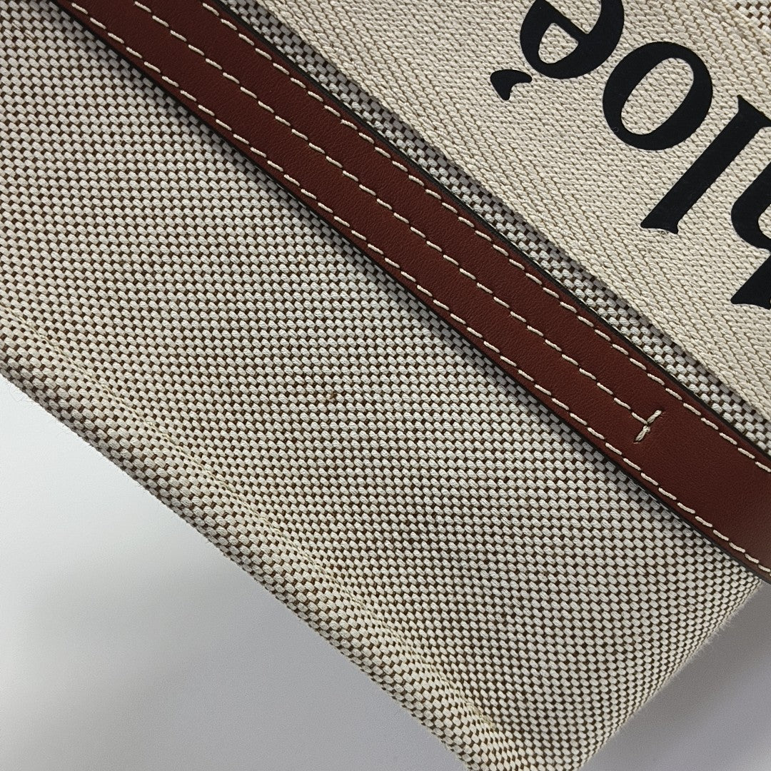 Woody Medium Canvas Beige