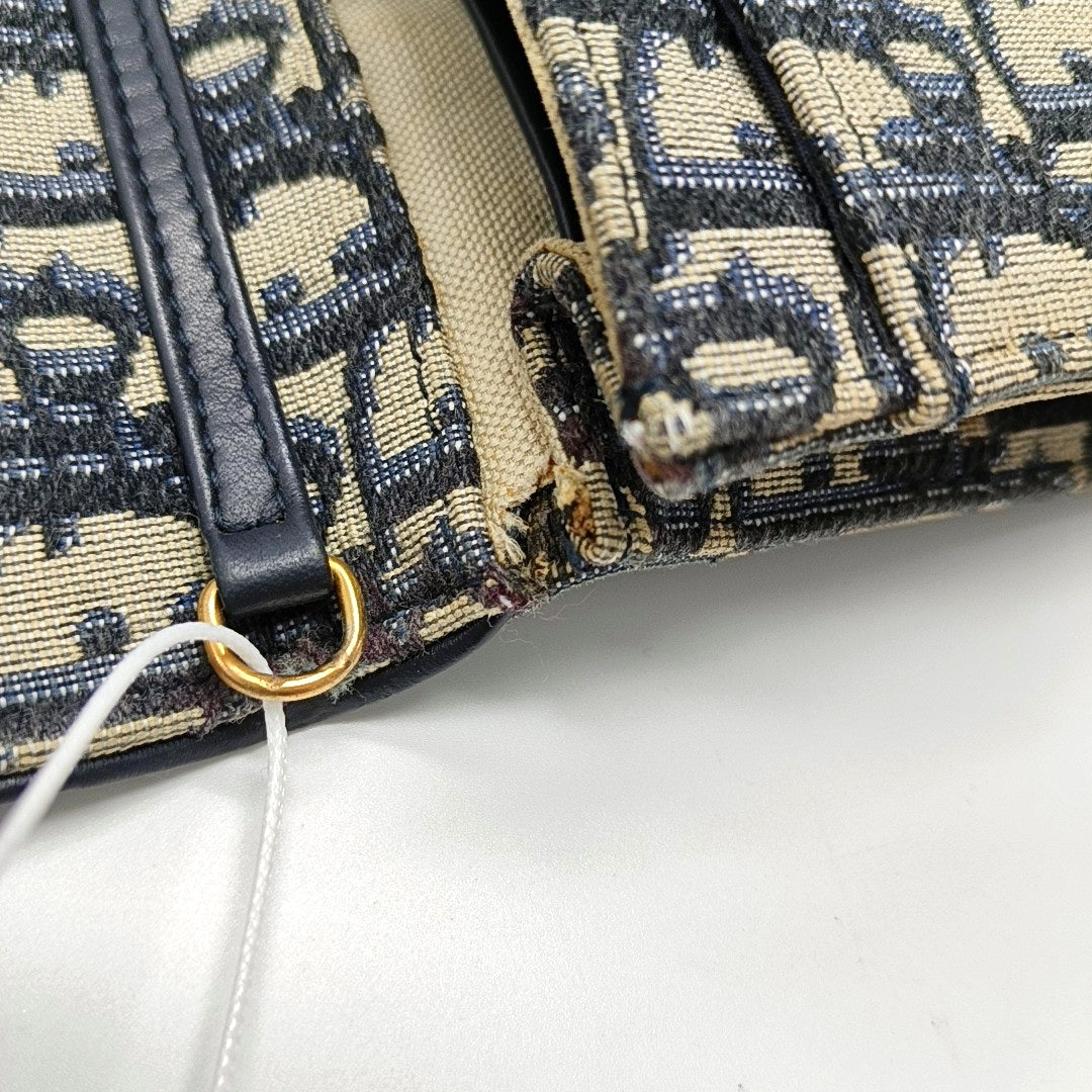 Authenticated pre-owned  Saddle Medium Monogram Canvas Blue - Shoulder Bag at Looply