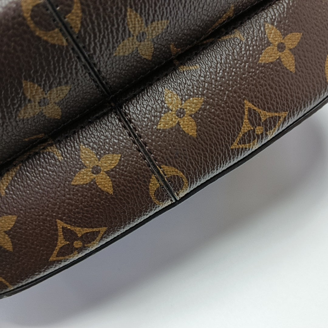 CHAIN IT PM Monogram Coated Canvas Black