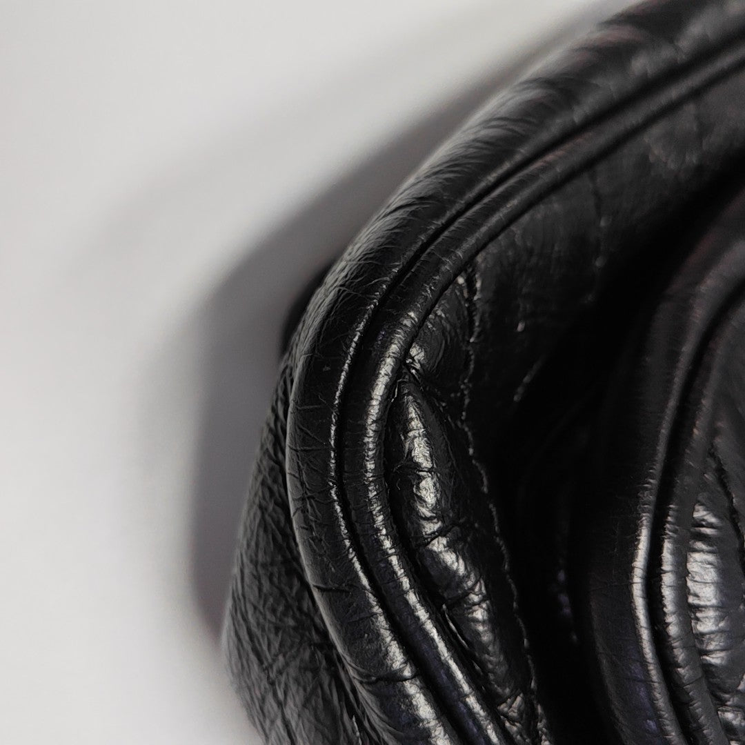 NIKI Medium Chevron Calfskin Black