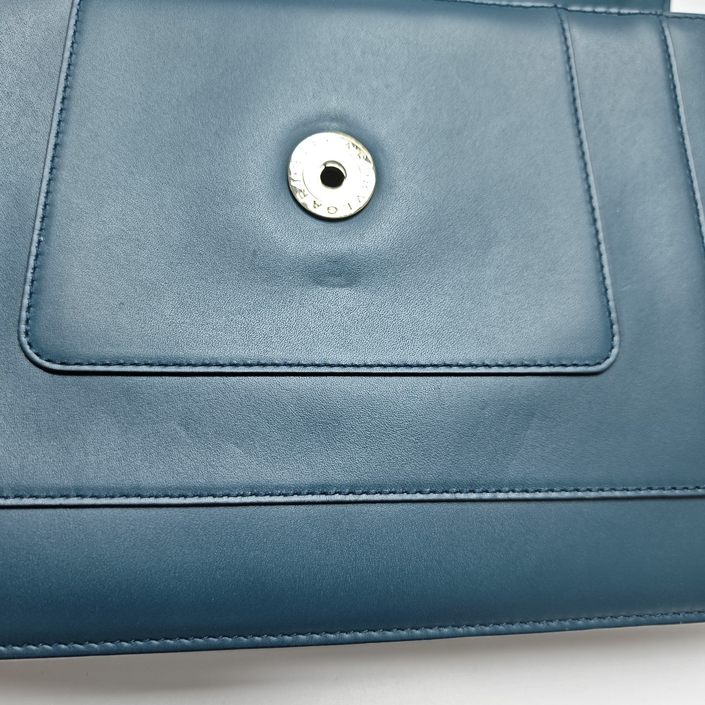 SERPENTI FOREVER Medium Calfskin Blue