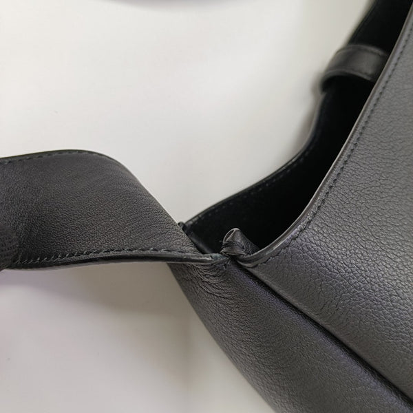 LE 5 À 7 Small Calfskin Black