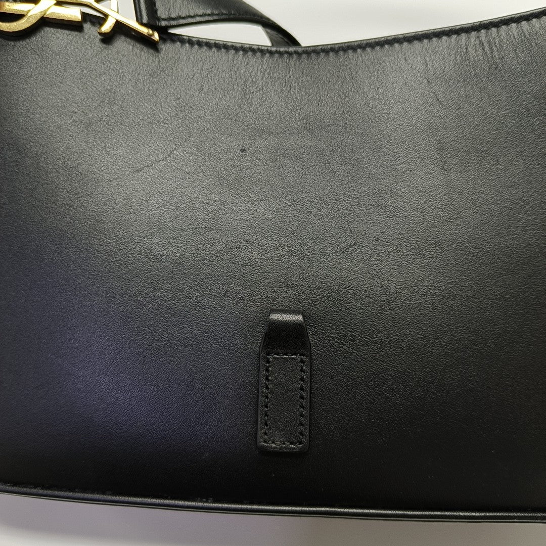 LE 5 À 7 Small Calfskin Black
