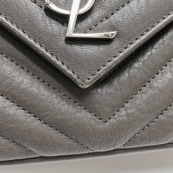COLLEGE Medium Chevron Calfskin Gray