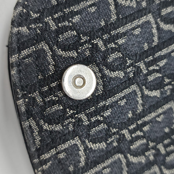 Saddle Medium Canvas Gray