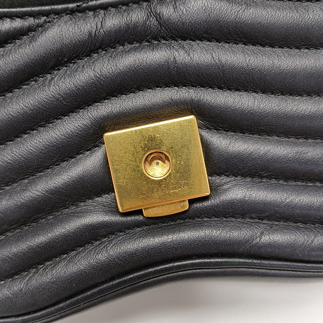 NEW WAVE PM Quilted Calfskin Black