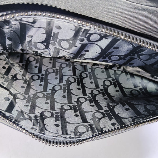 Authenticated pre-owned  Saddle Calfskin Gray - Crossbody Bag at Looply